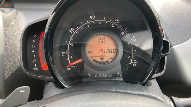 Toyota Aygo 1.0 VVT-i X-Play TSS 5dr x-shift Petrol Hatchback